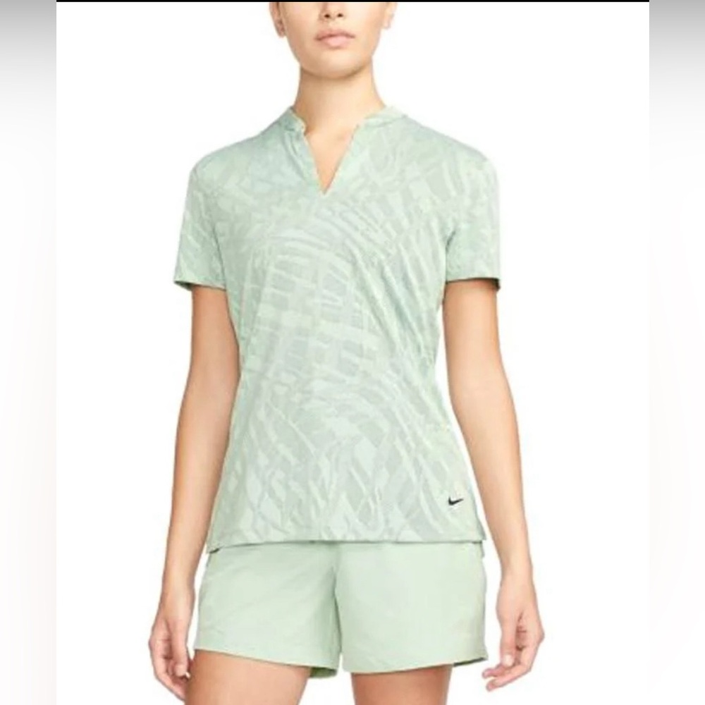Nike Women’s XXL Sage Green Abstract Dri-Fit Short Sleeve Athletic Top